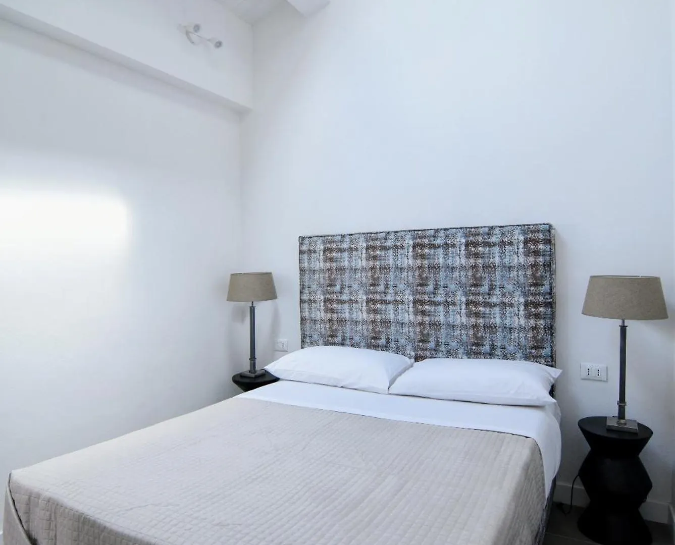 Maciuni Apartments Palermo 0*,  Italy