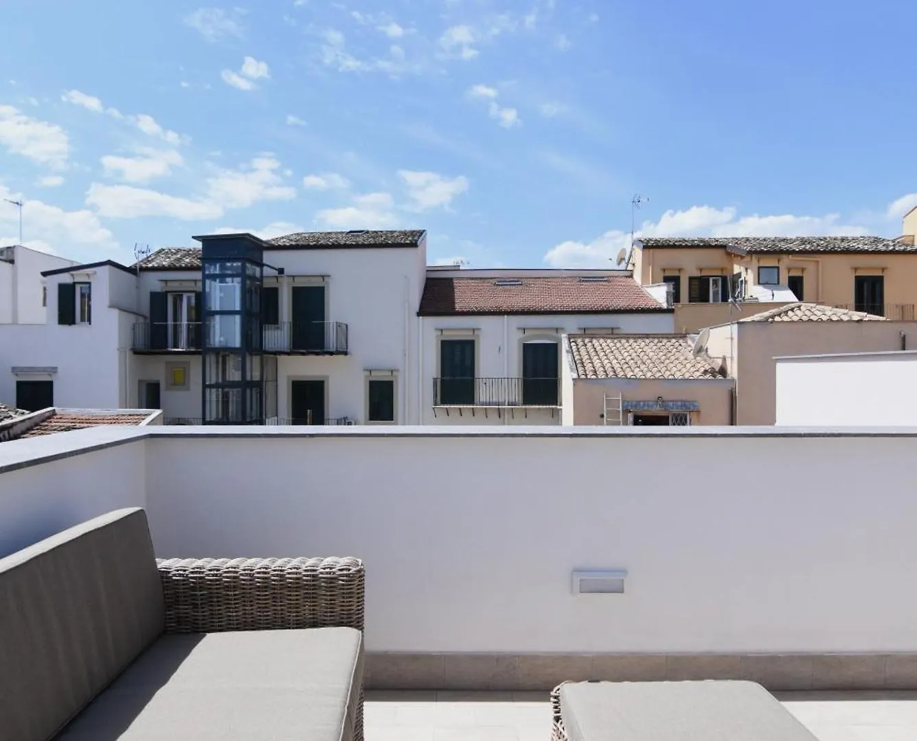 Maciuni Apartments Palermo